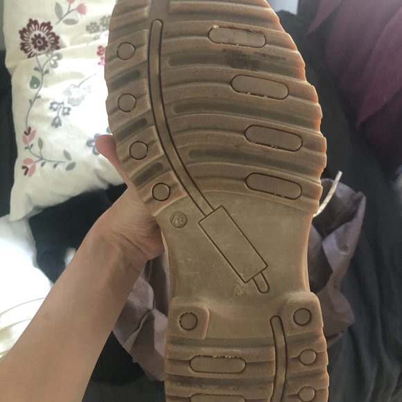 & Other Stories lace-up hiking boots in beige sold out size 8.5 - Picture 2 of 10